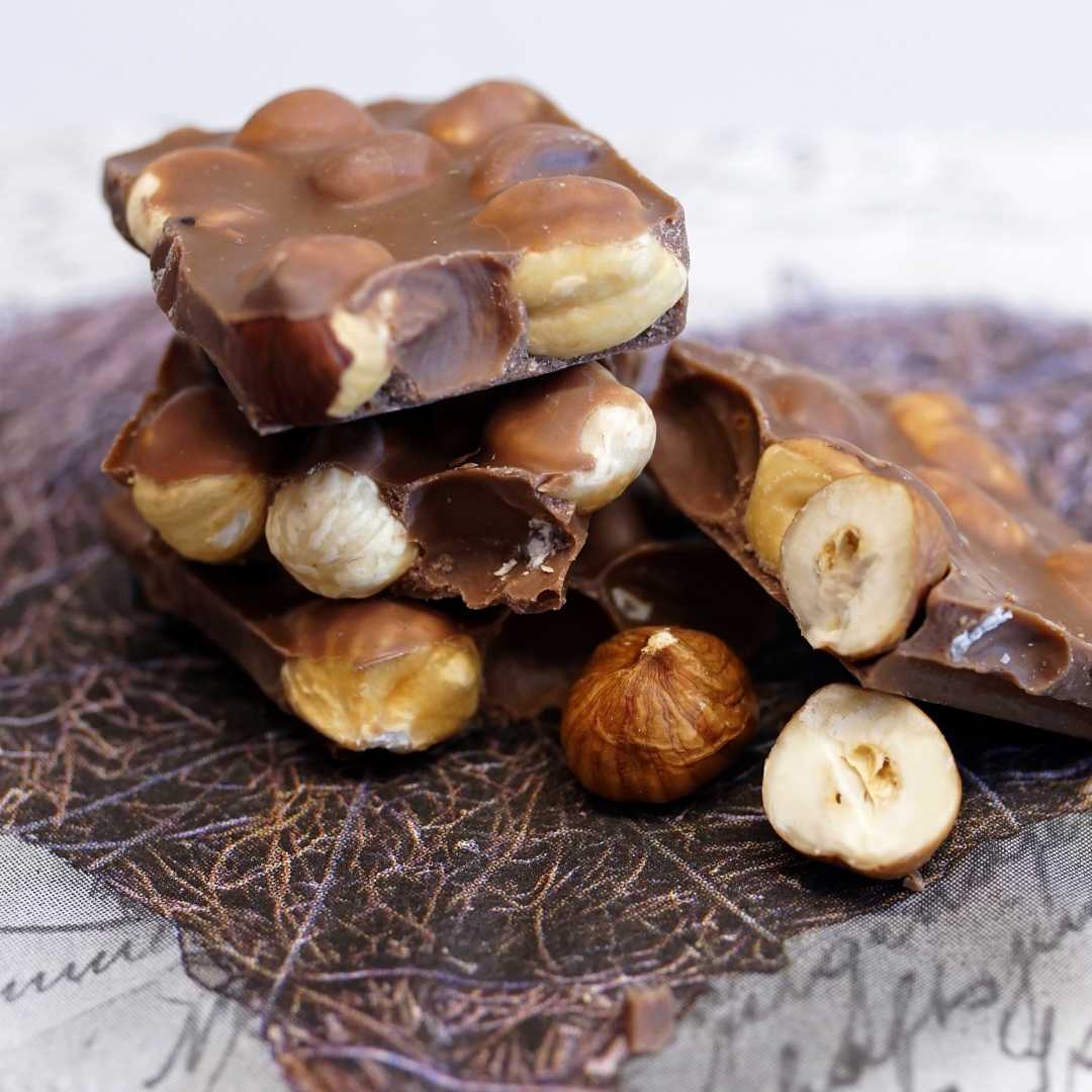 Receta de Chocolate con Avellanas: Fácil y Rápida