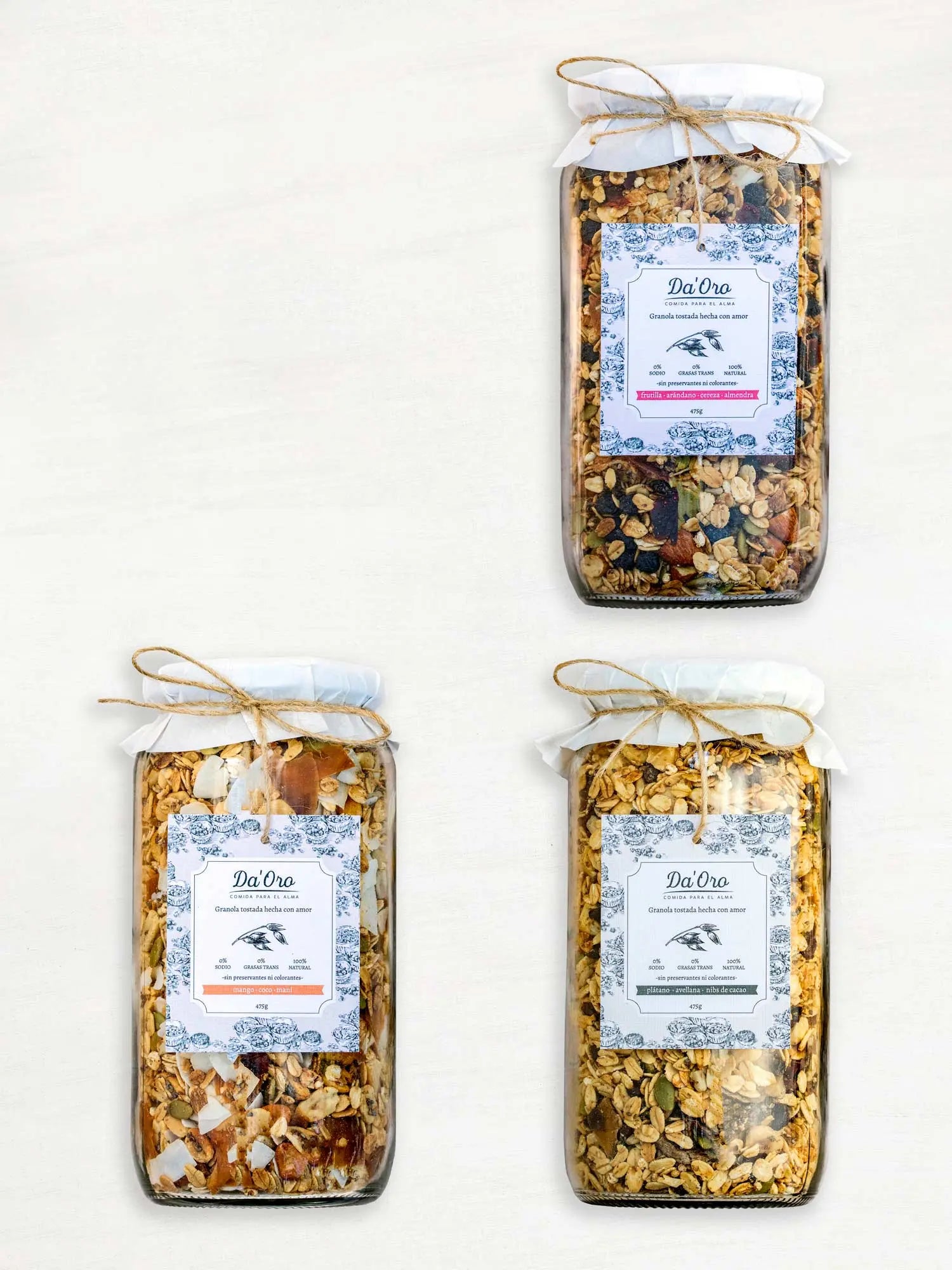 Tres frascos de vidrio de 475 gramos con granola de distintos sabores